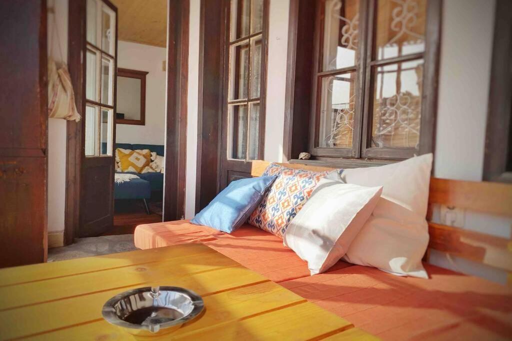 The Secret Lodge- New With Private Garage, Entire House Veliko Tărnovo Esterno foto