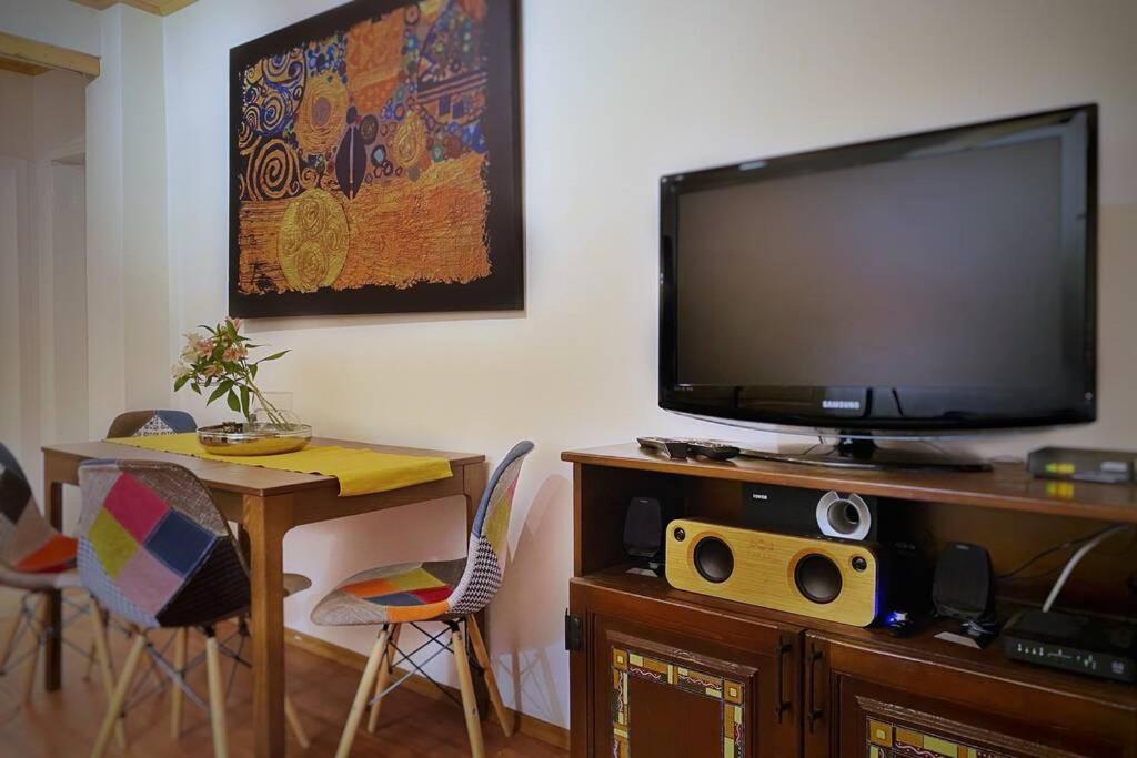 The Secret Lodge- New With Private Garage, Entire House Veliko Tărnovo Esterno foto